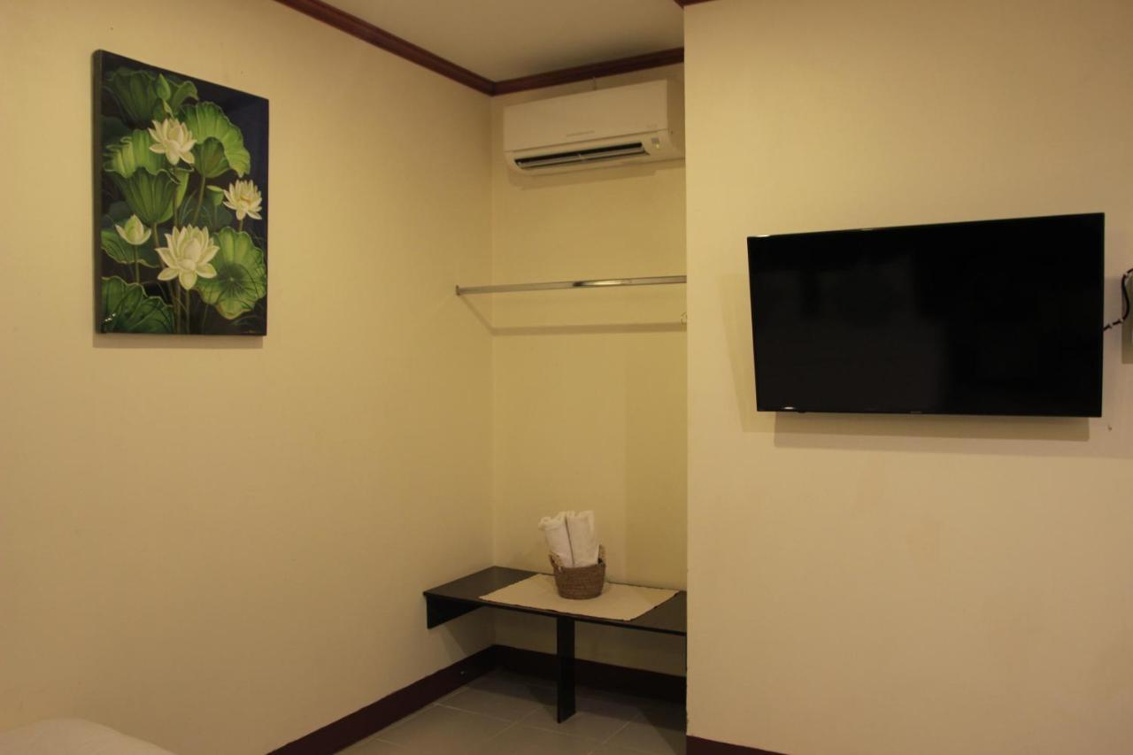น่านฟ้าชลธีรีสอร์ท Nanfachonlathi Resort Luaran gambar
