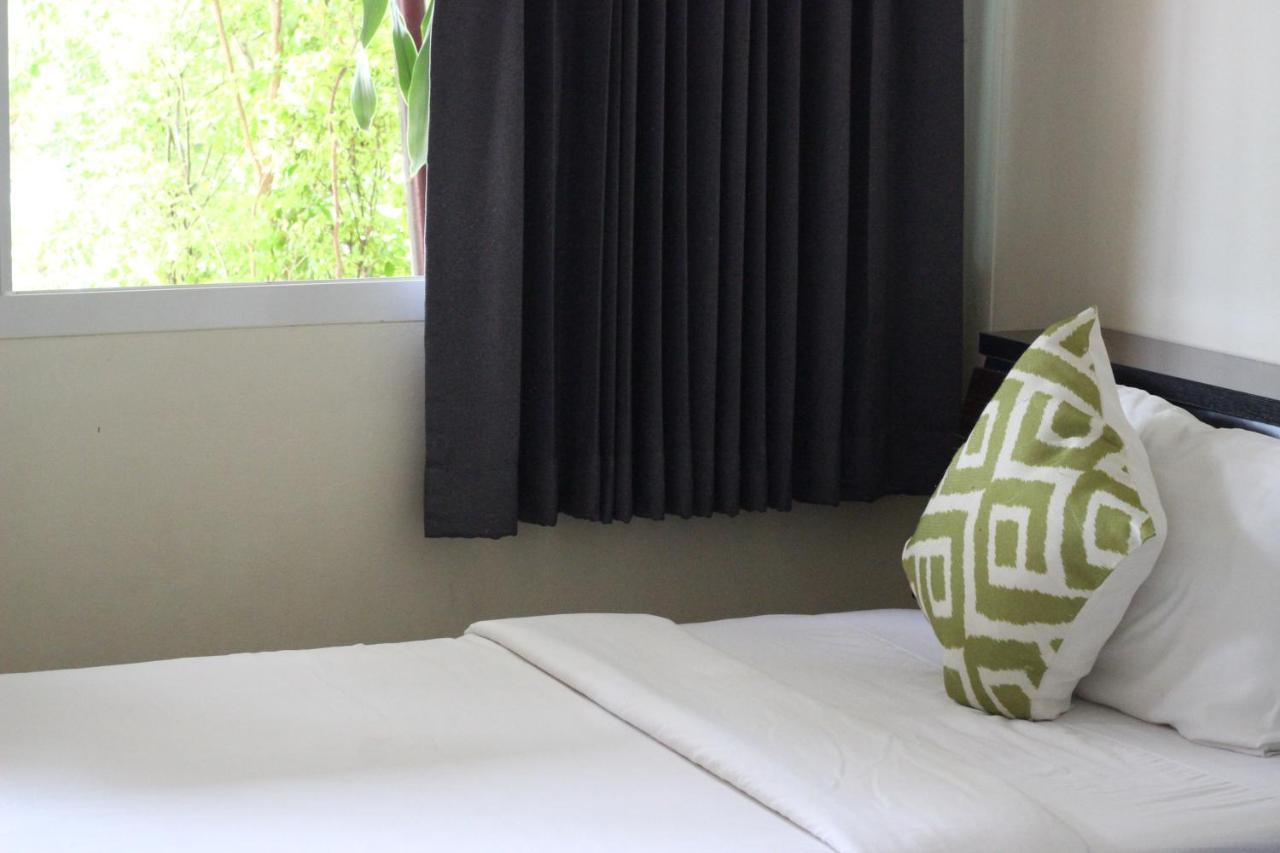 น่านฟ้าชลธีรีสอร์ท Nanfachonlathi Resort Luaran gambar