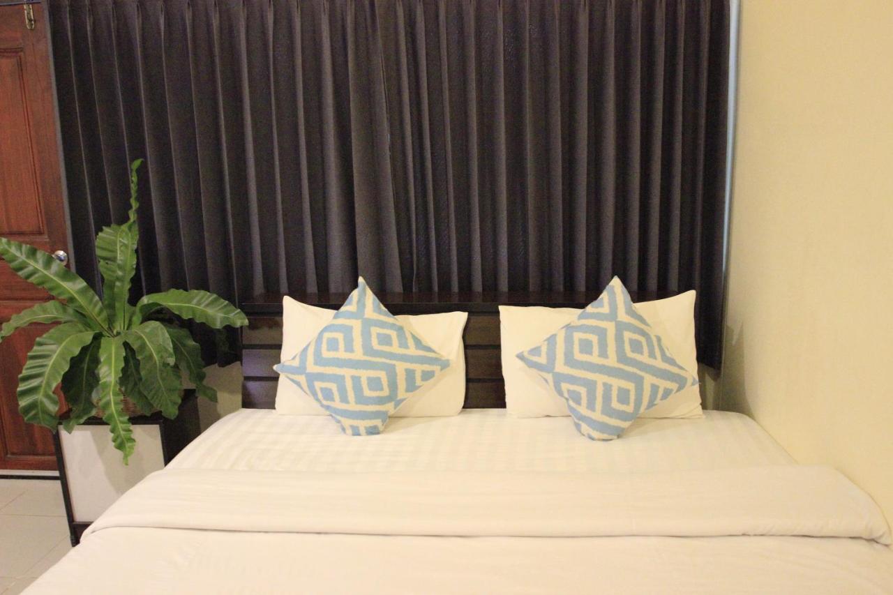 น่านฟ้าชลธีรีสอร์ท Nanfachonlathi Resort Luaran gambar