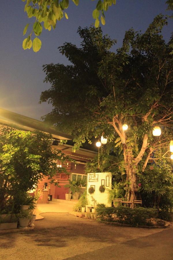 น่านฟ้าชลธีรีสอร์ท Nanfachonlathi Resort Luaran gambar