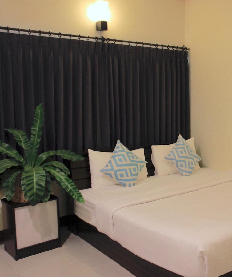 น่านฟ้าชลธีรีสอร์ท Nanfachonlathi Resort Luaran gambar